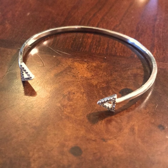 Stella & Dot Jewelry - Stella and Dot silver triangle end crystal cuff